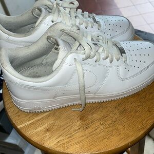 Men’s Airforce 1 sz 8.5